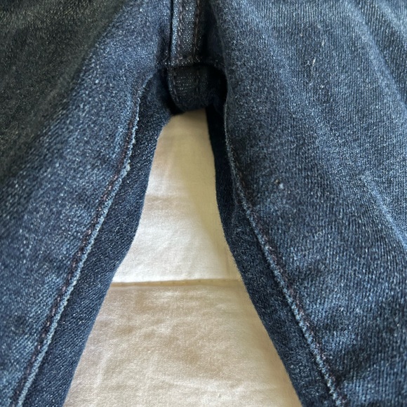 Good American Good Leg Jeans - Picture 8 of 8